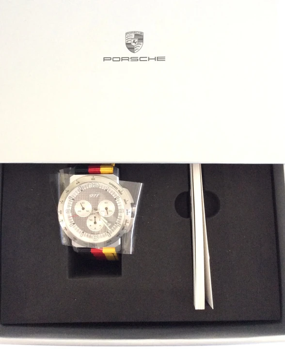 Porsche 911 - Image 4 of 12