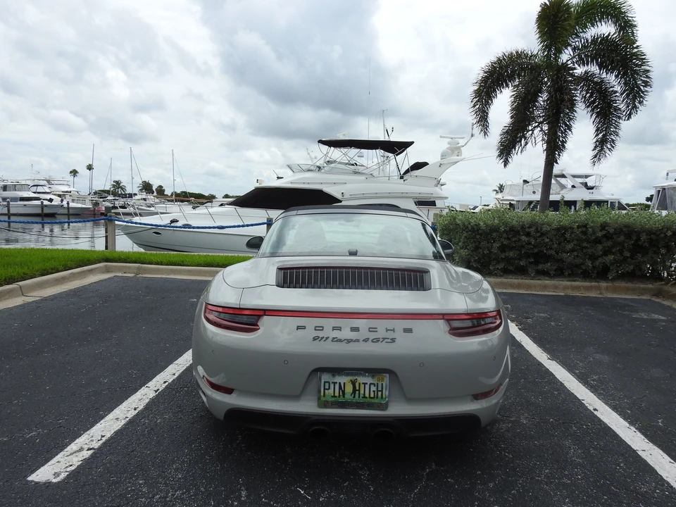 2018 Porsche 991 Targa 4 GTS - Image 15 of 20