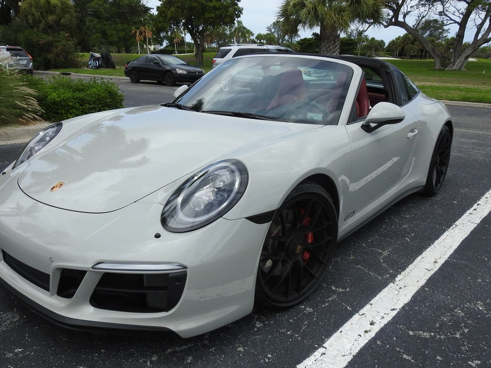 2018 Porsche 991 Targa 4 GTS - Image 13 of 20