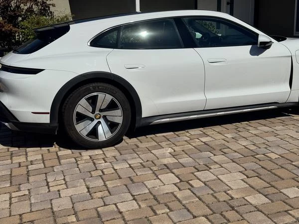 2021 Porsche Taycan 4 - Image 3 of 6
