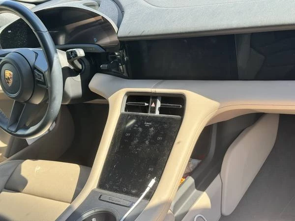 2021 Porsche Taycan 4 - Image 4 of 6