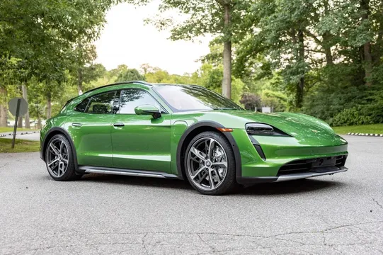 2022 Porsche Taycan 4S Cross Turismo