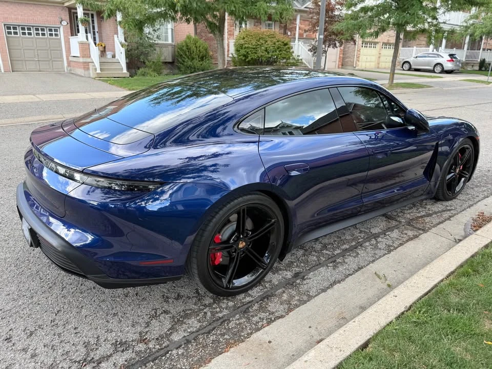 Porsche Taycan - Image 6 of 6