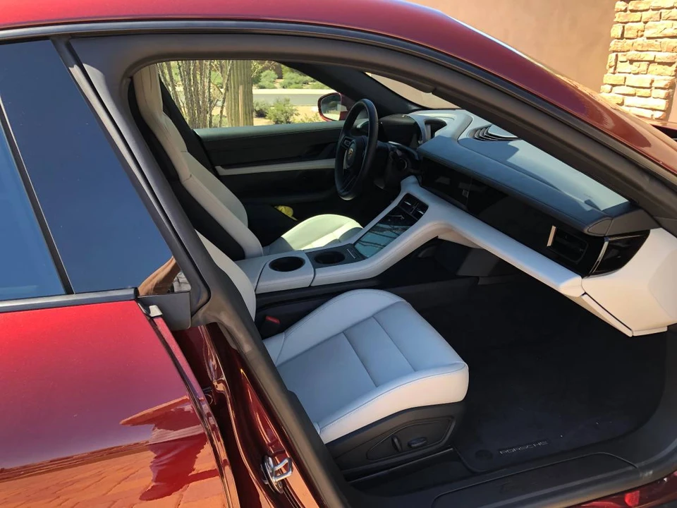 2022 Porsche Taycan - Image 3 of 10