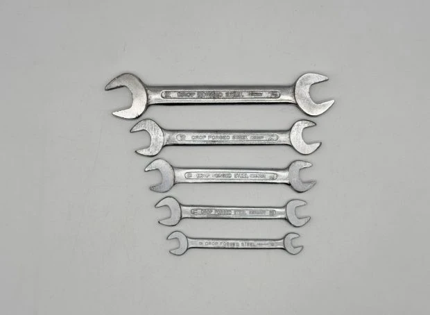 Parts & Memorabilia Tools - Image 4 of 8