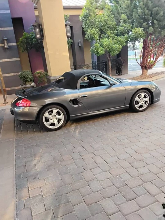 2000 Porsche 986 Boxster - Image 9 of 19