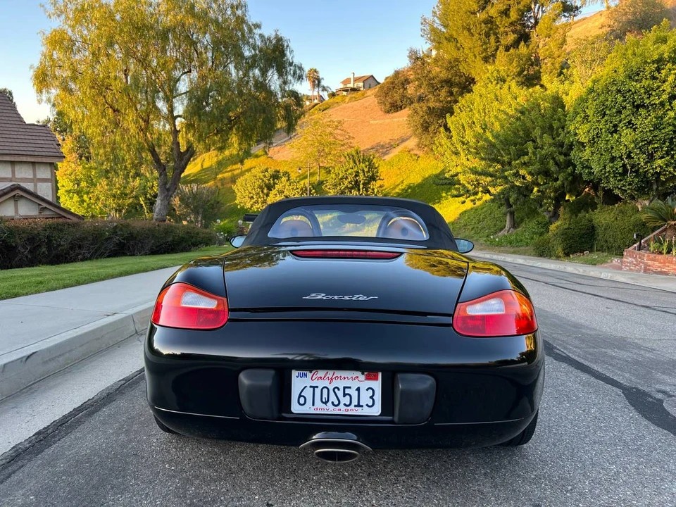 2001 Porsche 986 Boxster - Image 14 of 24
