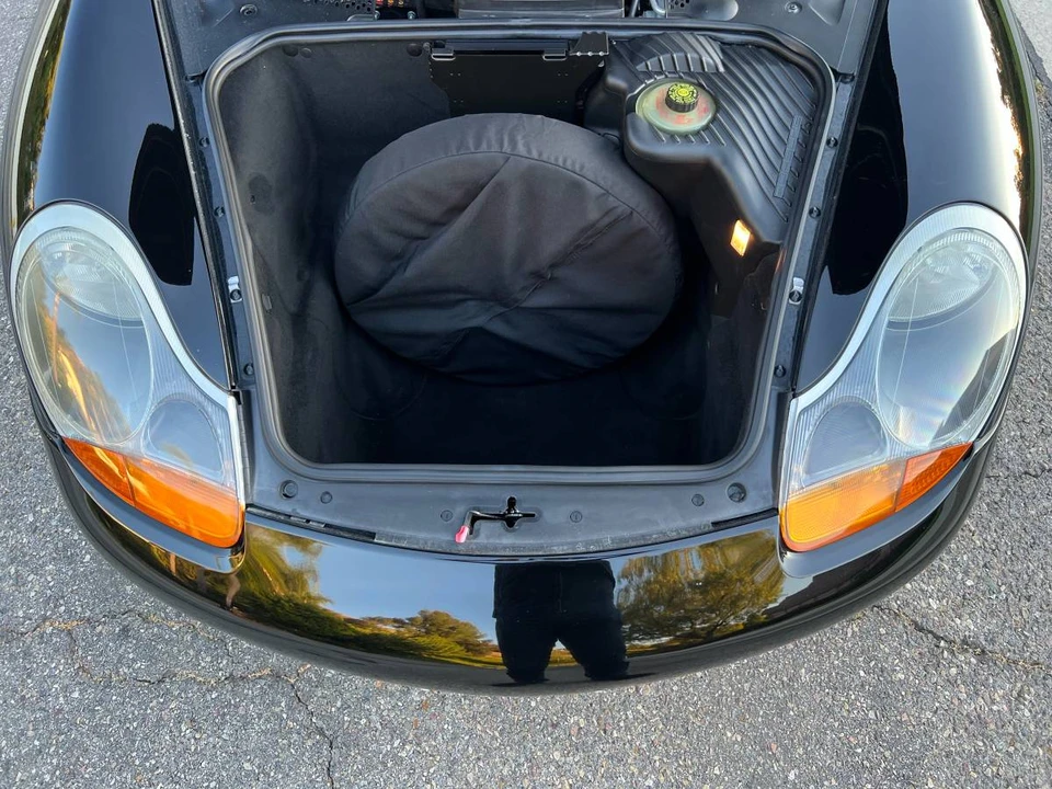 2001 Porsche 986 Boxster - Image 11 of 24