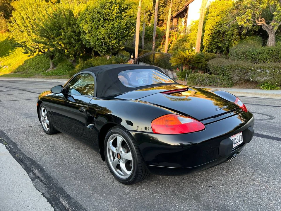 2001 Porsche 986 Boxster - Image 15 of 24