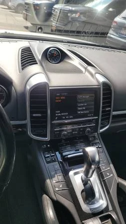 2013 Porsche 958 Cayenne - Image 8 of 10