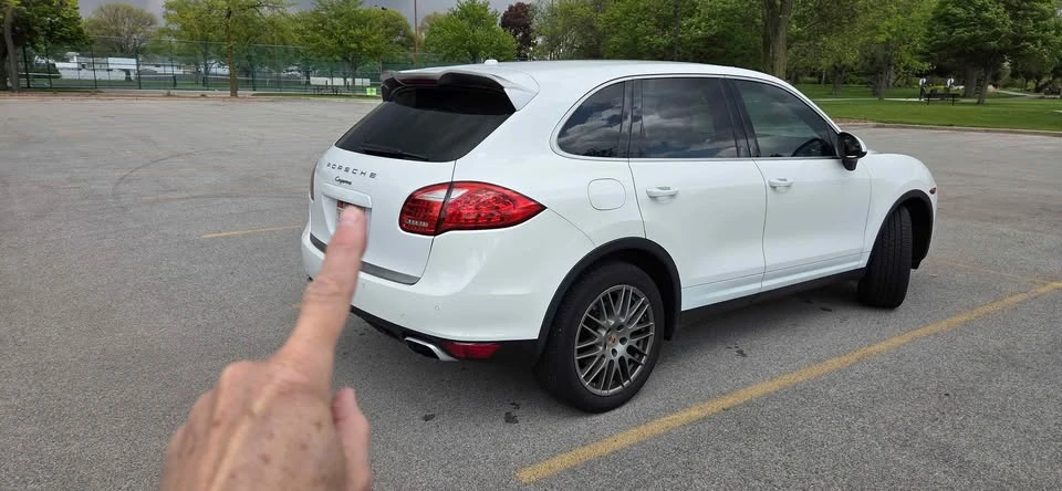 2017 Porsche 958 Cayenne - Image 4 of 10
