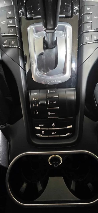 2011 Porsche 958 Cayenne S - Image 7 of 10