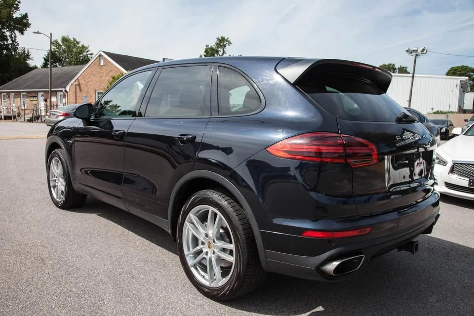 2015 Porsche 958 Cayenne Diesel - Image 4 of 10