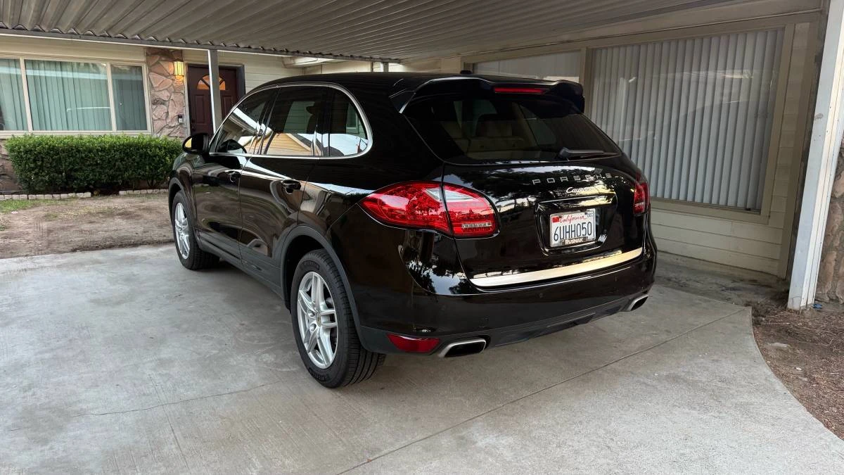2012 Porsche 958 Cayenne - Image 2 of 4
