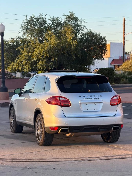 2012 Porsche 958 Cayenne - Image 9 of 19