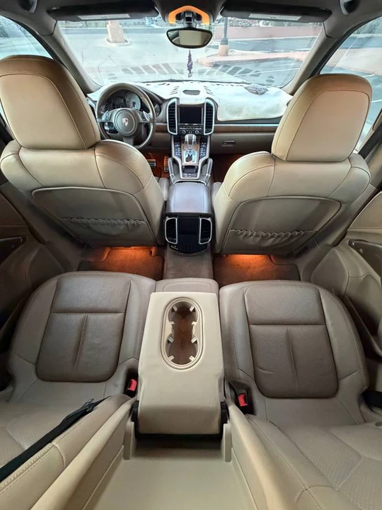 2012 Porsche 958 Cayenne - Image 14 of 19