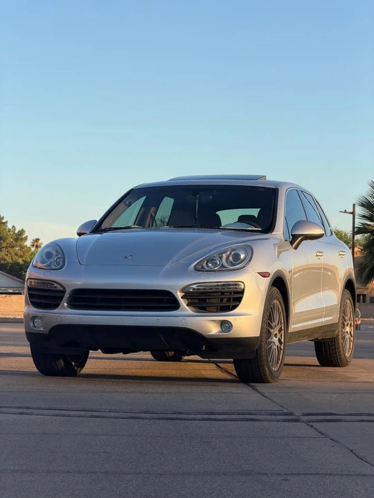 2012 Porsche 958 Cayenne - Image 2 of 19