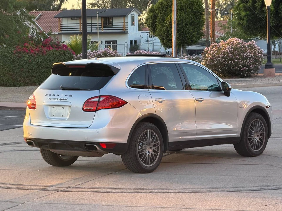 2012 Porsche 958 Cayenne - Image 7 of 19