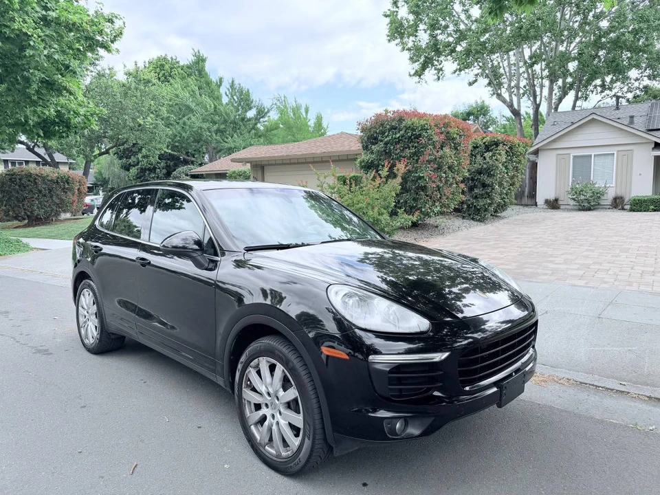 2016 Porsche 958 Cayenne - Image 3 of 15