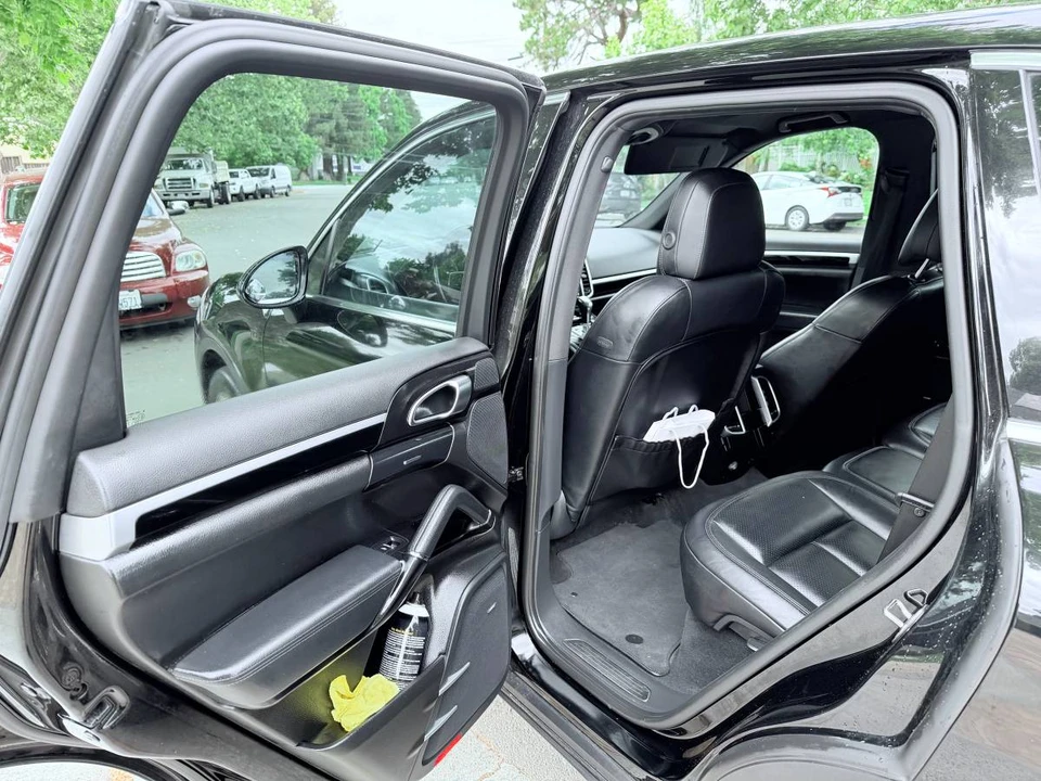 2016 Porsche 958 Cayenne - Image 11 of 15