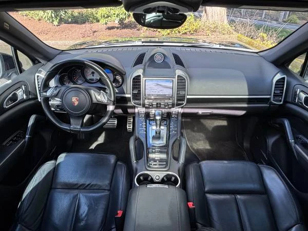 2013 Porsche 958 Cayenne S - Image 10 of 16