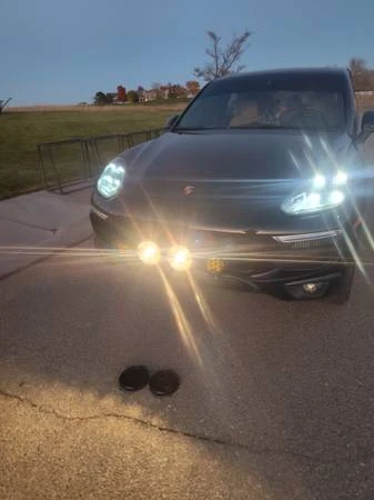 2016 Porsche 958 Cayenne S - Image 8 of 10