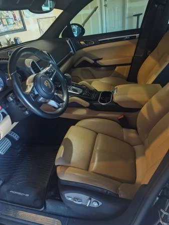 2016 Porsche 958 Cayenne S - Image 5 of 10