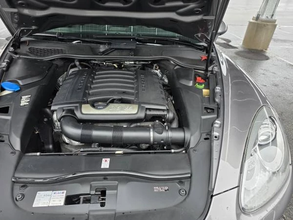 2012 Porsche 958 Cayenne - Image 9 of 17