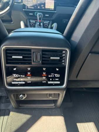 2019 Porsche 9Y0/9Y3 Cayenne - Image 8 of 10