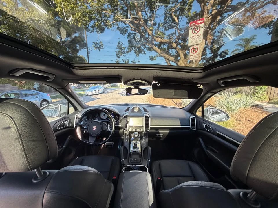 2014 Porsche 958 Cayenne S - Image 5 of 7