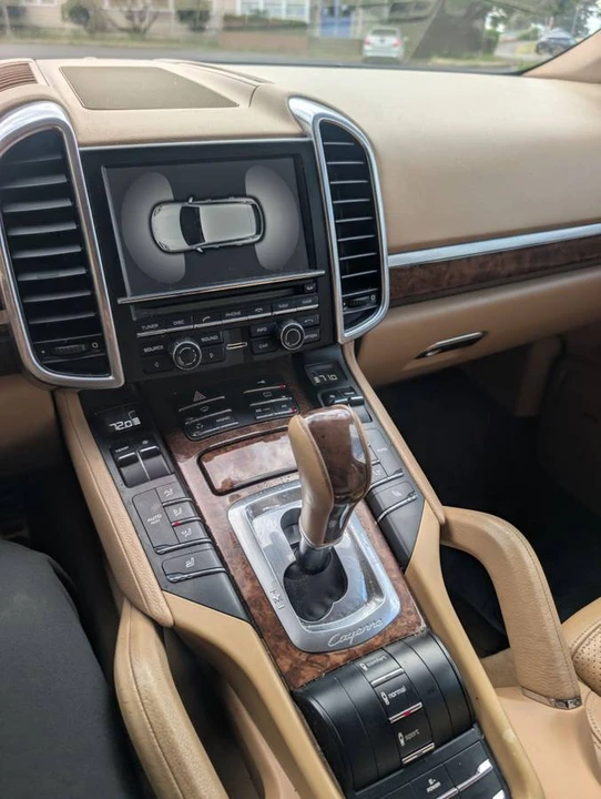 2011 Porsche 958 Cayenne - Image 15 of 17
