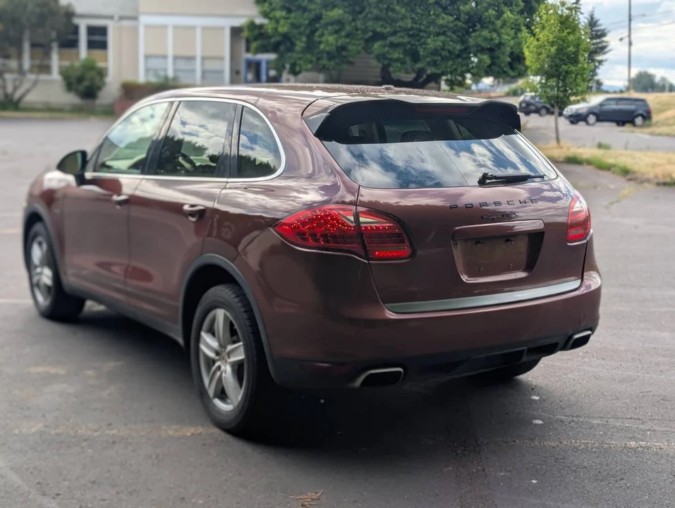 2011 Porsche 958 Cayenne - Image 7 of 17