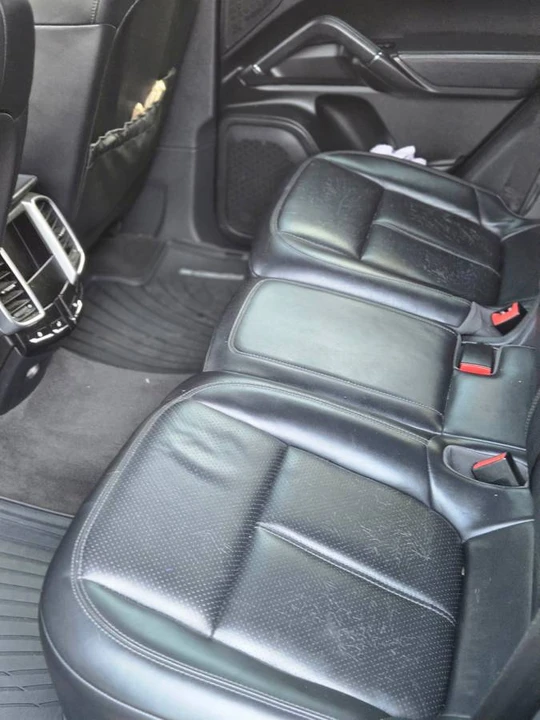 2012 Porsche 958 Cayenne - Image 7 of 13