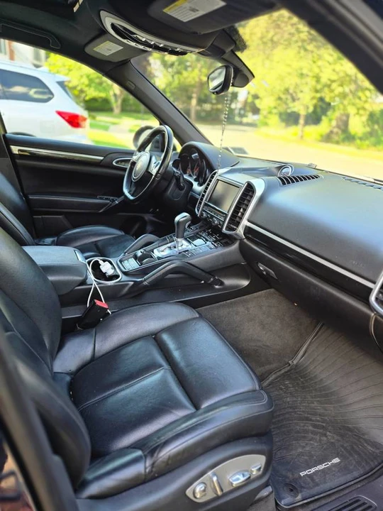 2012 Porsche 958 Cayenne - Image 4 of 13
