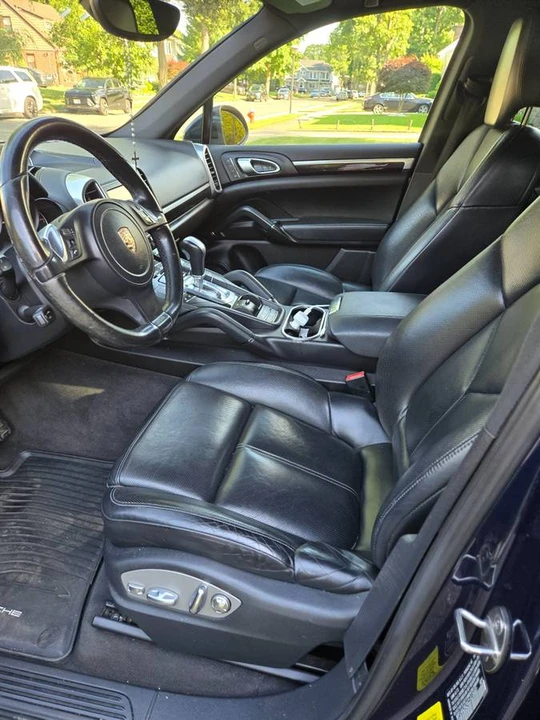 2012 Porsche 958 Cayenne - Image 12 of 13