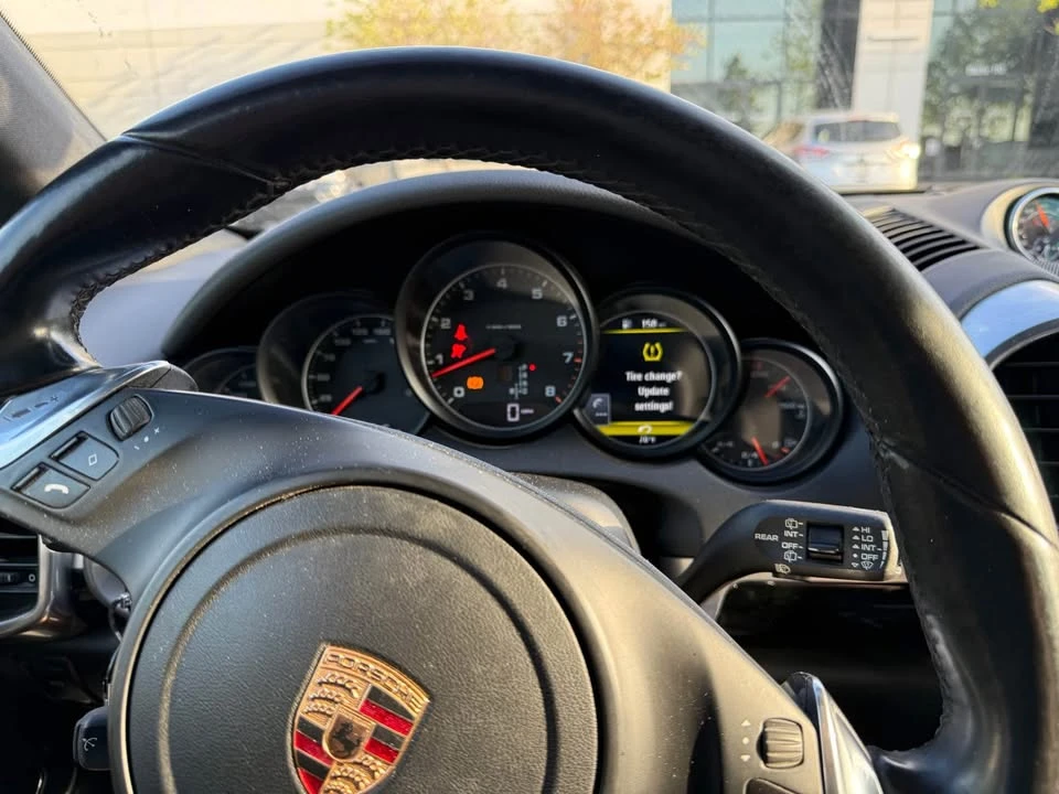 2011 Porsche 958 Cayenne - Image 4 of 6