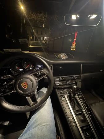 2021 Porsche Macan - Image 13 of 16