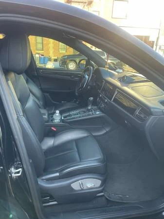 2021 Porsche Macan - Image 7 of 16