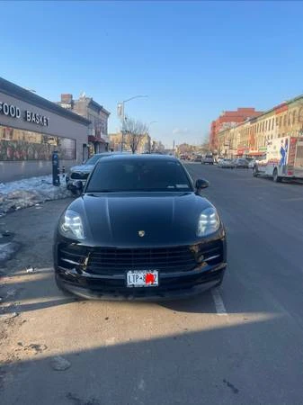 2021 Porsche Macan - Image 2 of 16
