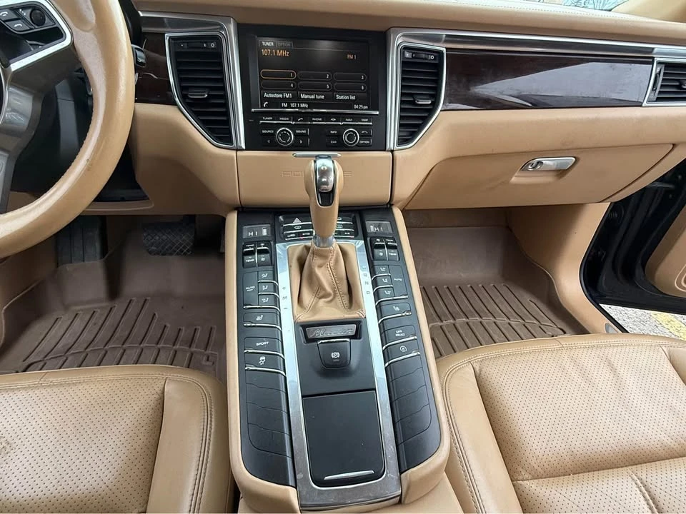 2015 Porsche Macan S - Image 8 of 10