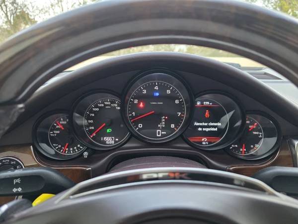 2013 Porsche 970 Panamera - Image 9 of 10