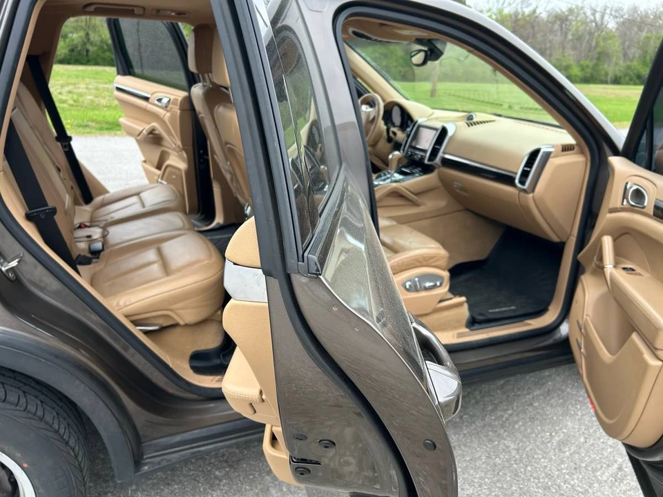 2013 Porsche 958 Cayenne Diesel - Image 7 of 16
