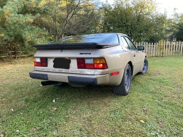 1985 Porsche 944 - Image 5 of 21
