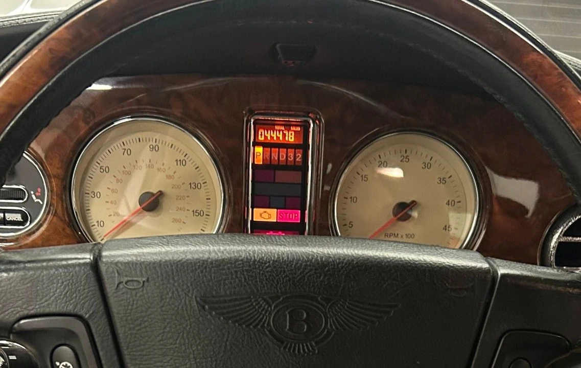 2002 Bentley Arnage R & RL - Image 10 of 10