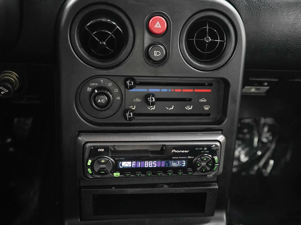 1991 Mazda NA MX-5 Miata - Image 14 of 22