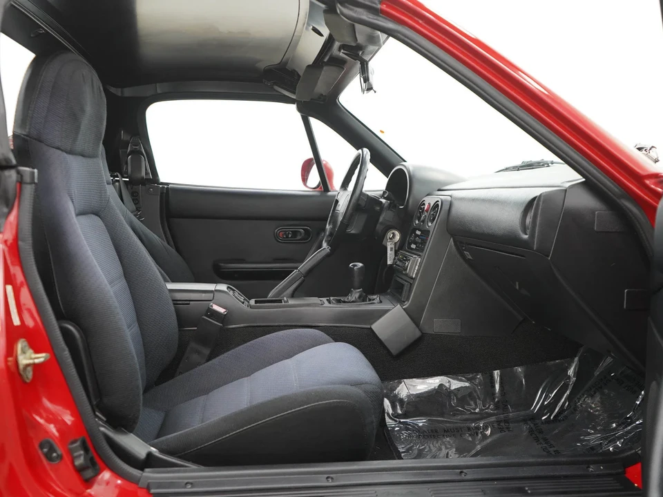 1991 Mazda NA MX-5 Miata - Image 11 of 22