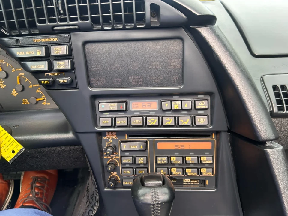 1993 Chevrolet Corvette C4 - Image 16 of 19