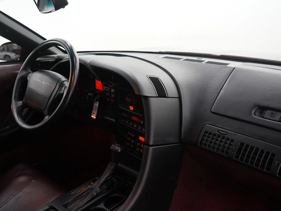 1993 Chevrolet Corvette C4 - Image 12 of 31