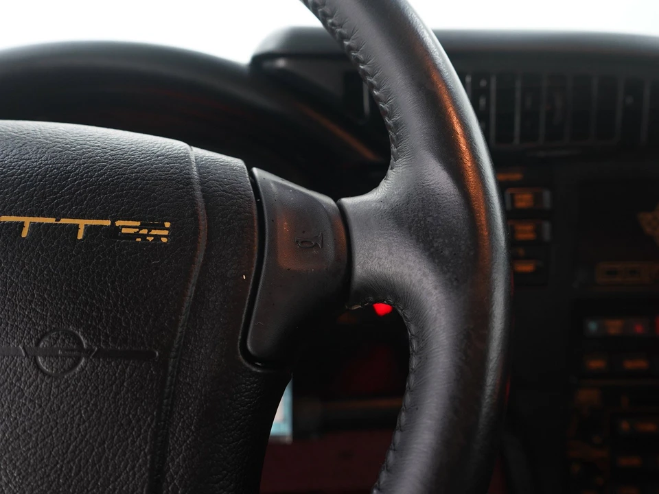 1993 Chevrolet Corvette C4 - Image 22 of 31