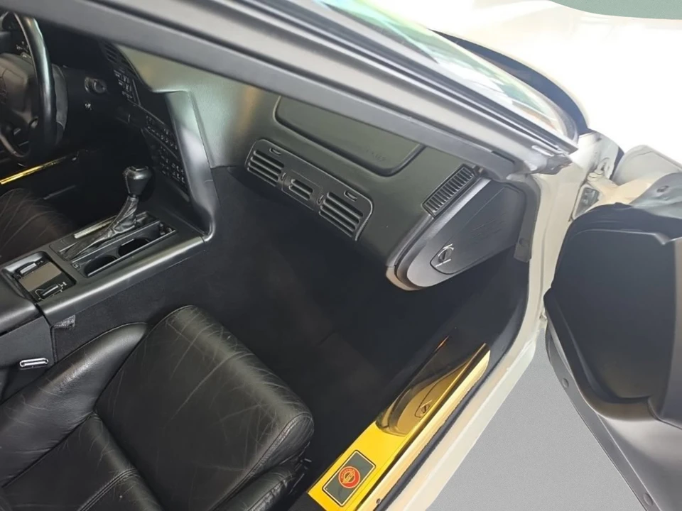 1994 Chevrolet Corvette C4 - Image 17 of 31